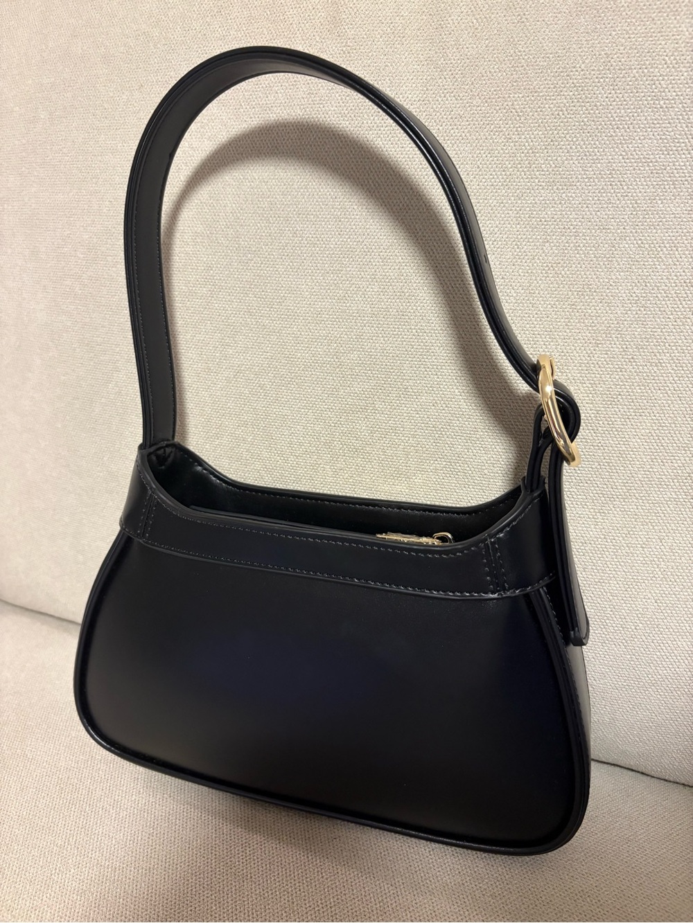 Classic Black Shoulder Bag with Gold Accent